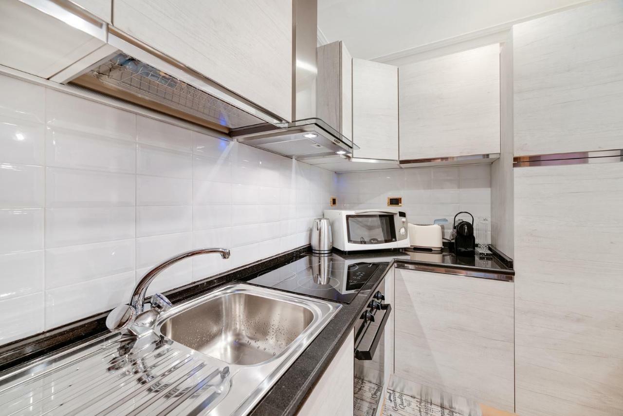 Peroni 8 Pax Brand New Apartment Рим Екстериор снимка